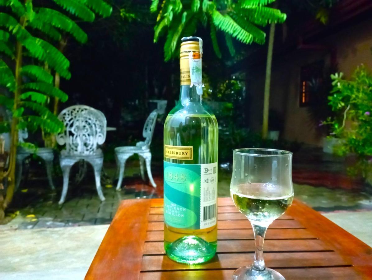 Olee Villa Bentota Exterior foto